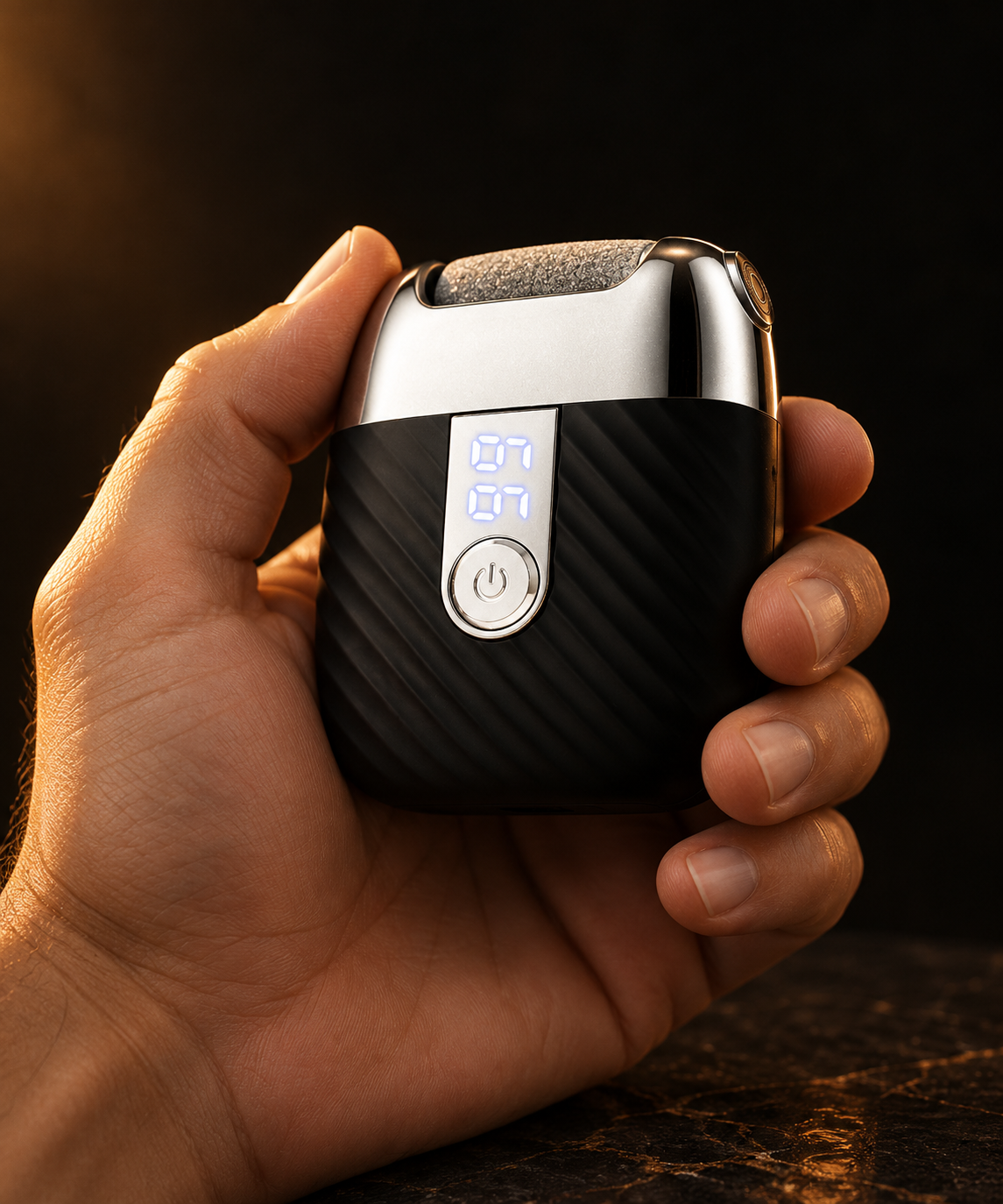 PORTE™ lima eléctrica para pies, tamaño en la mano